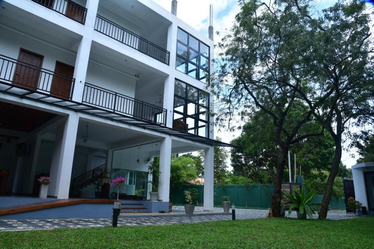 Eden Grand Otel Dambulla Dış mekan fotoğraf