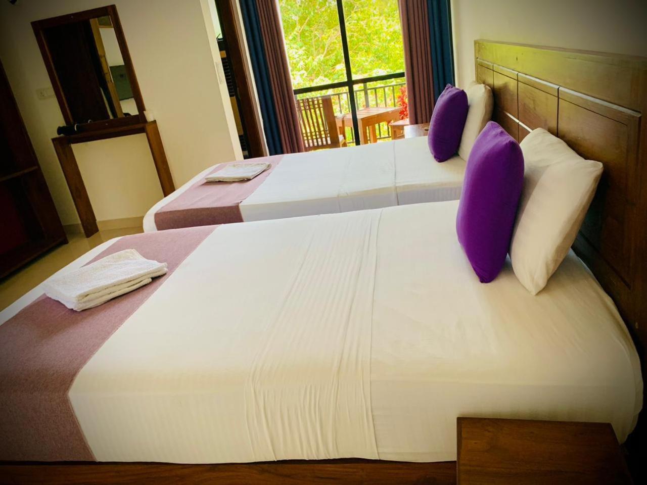 Eden Grand Otel Dambulla Dış mekan fotoğraf